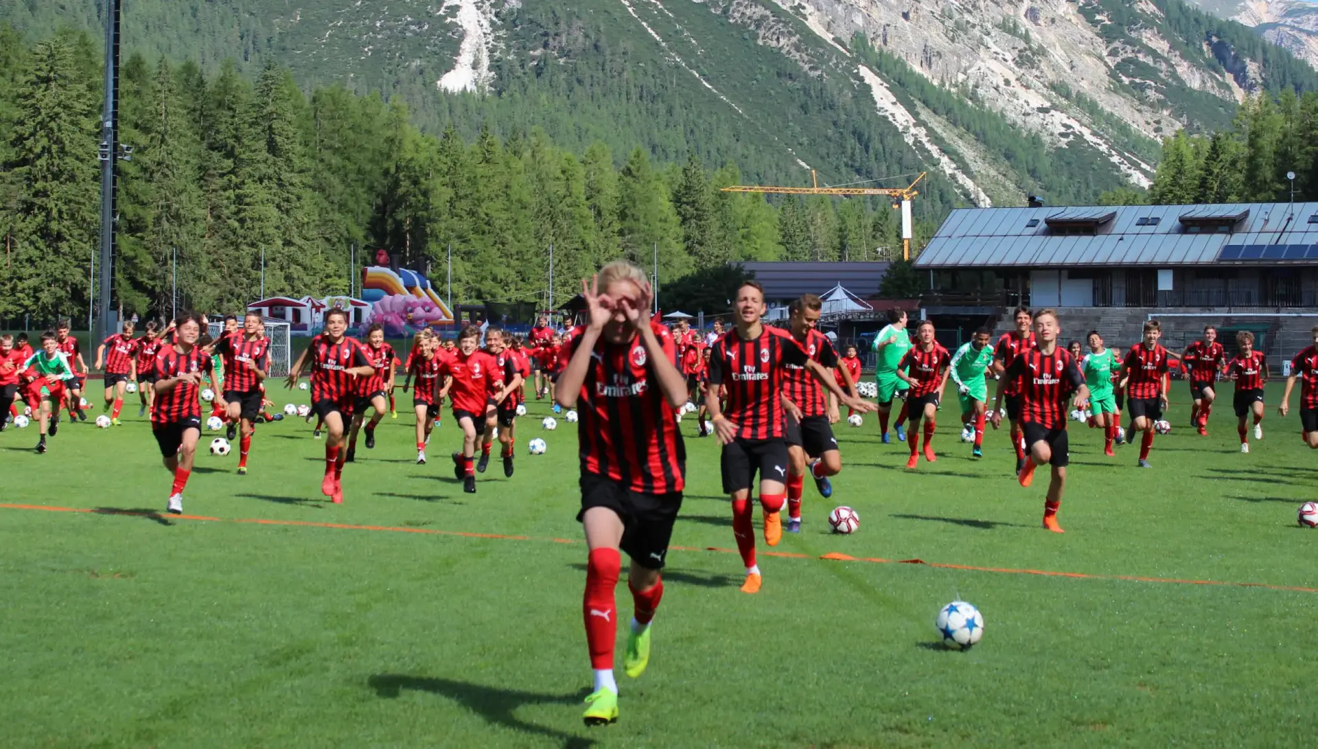 Children in the AC Milan Academy Junior Camp on Domand